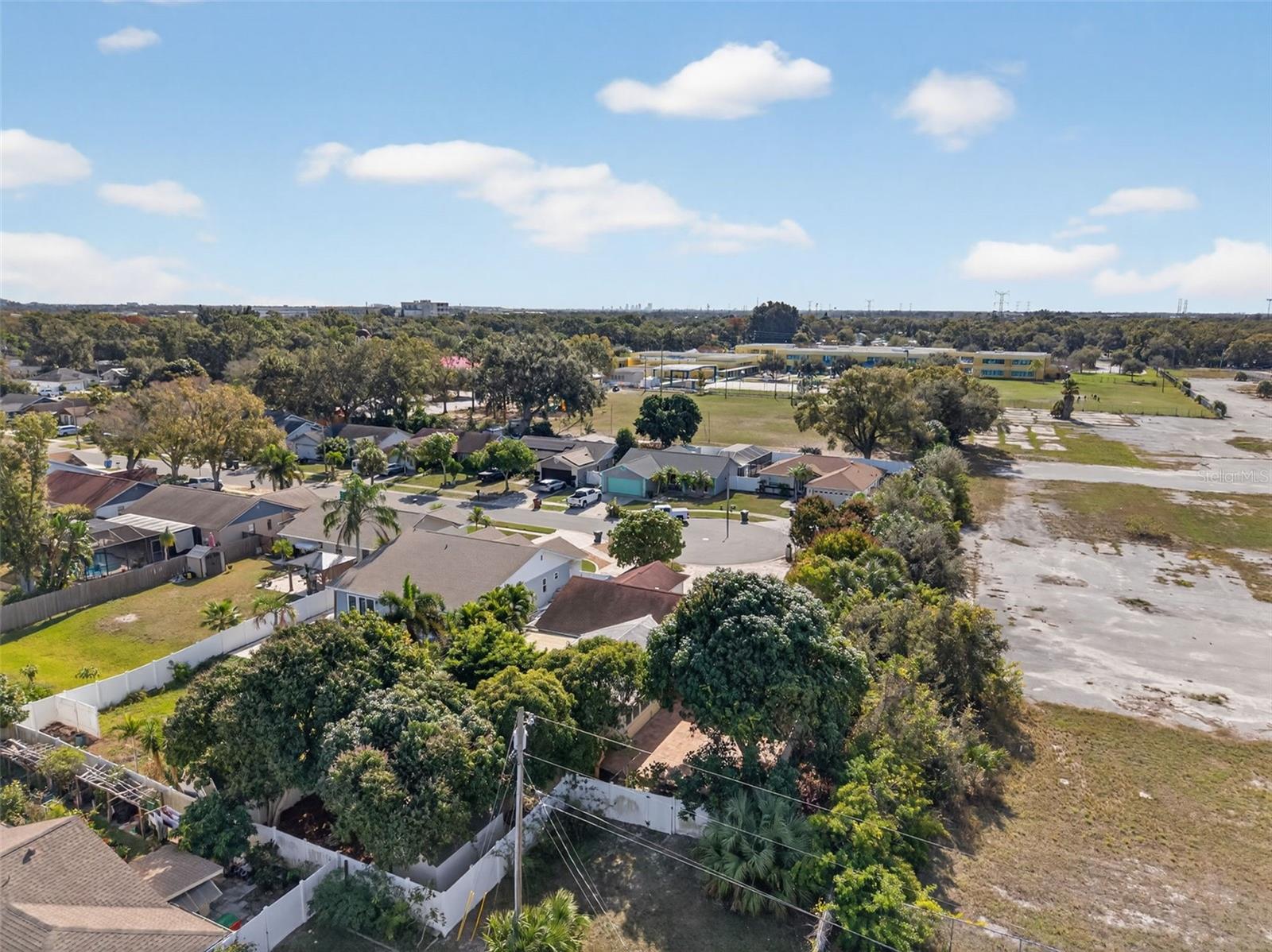 Image 32 of 49 For 5883 Darren Court N