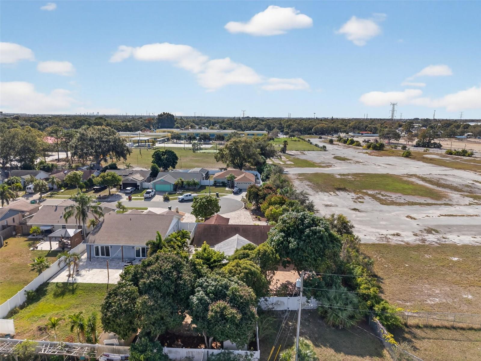 Image 33 of 49 For 5883 Darren Court N