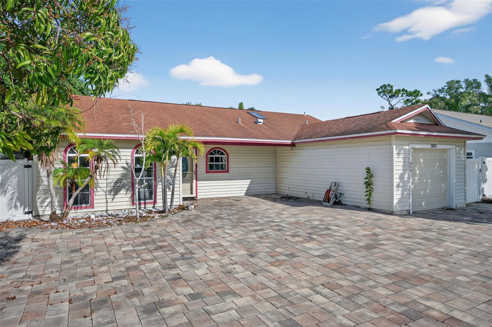 Image 40 of 49 For 5883 Darren Court N