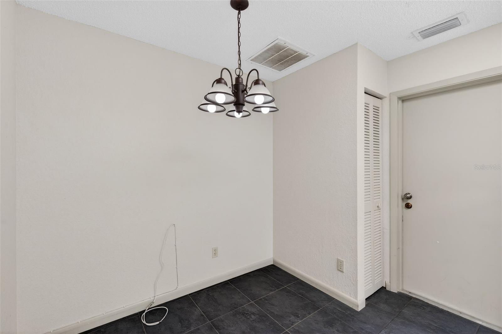 Image 6 of 49 For 5883 Darren Court N