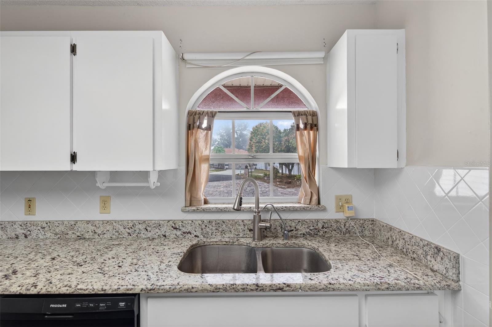 Image 8 of 49 For 5883 Darren Court N