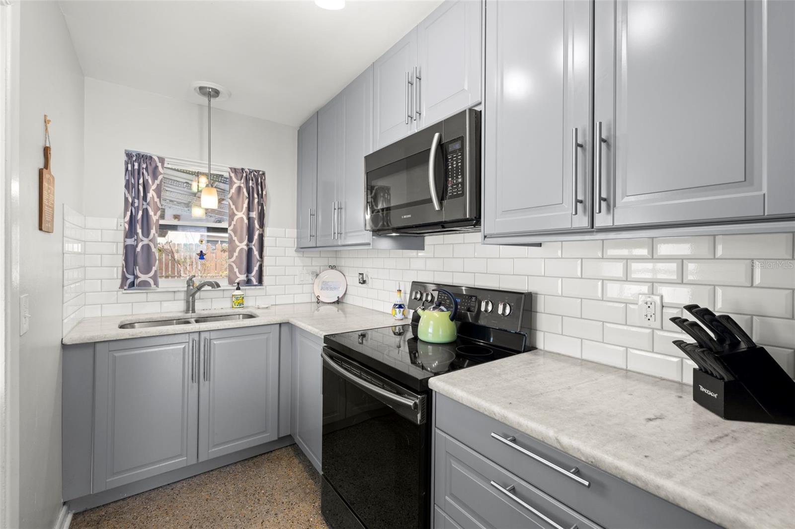 Image 9 of 20 For 6406 Clark Avenue