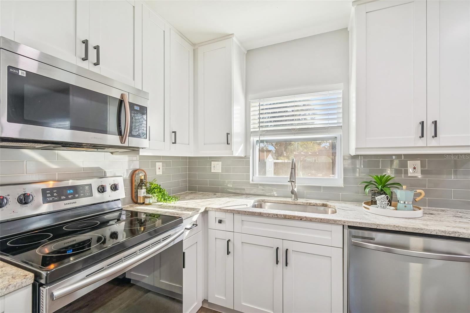 Image 29 of 62 For 1009 Jean Street