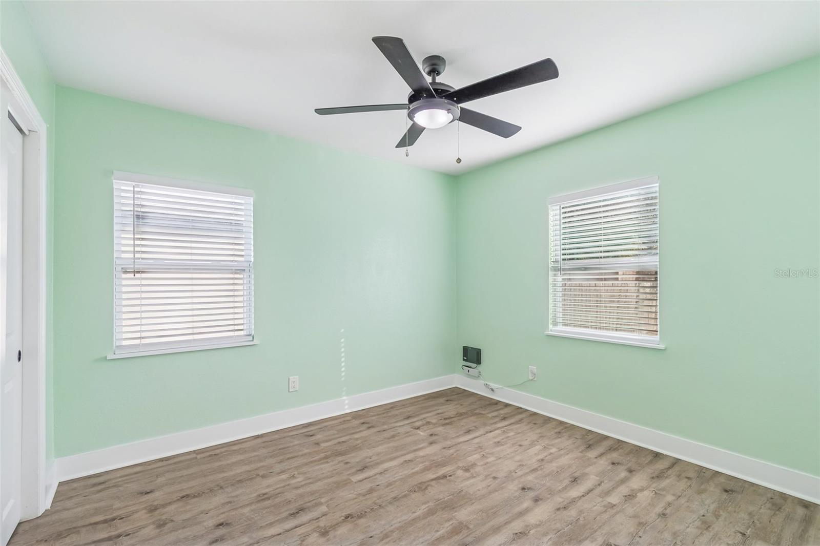 Image 52 of 62 For 1009 Jean Street