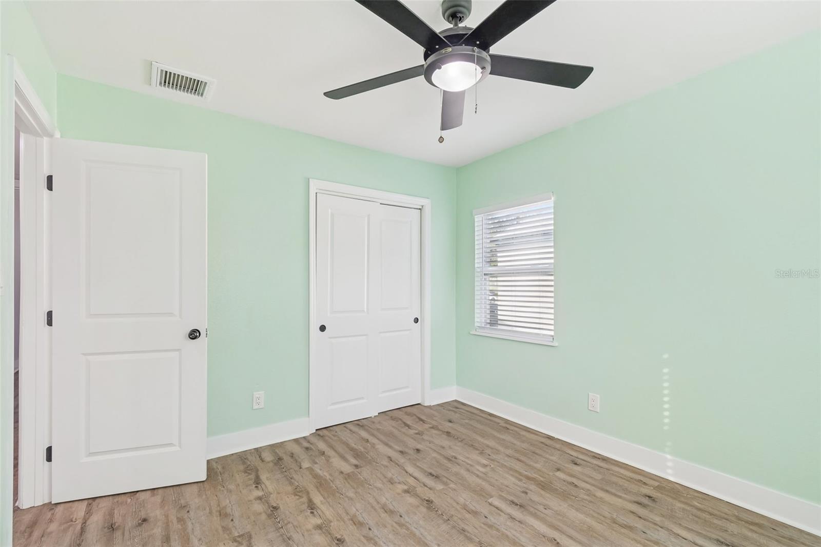 Image 53 of 62 For 1009 Jean Street