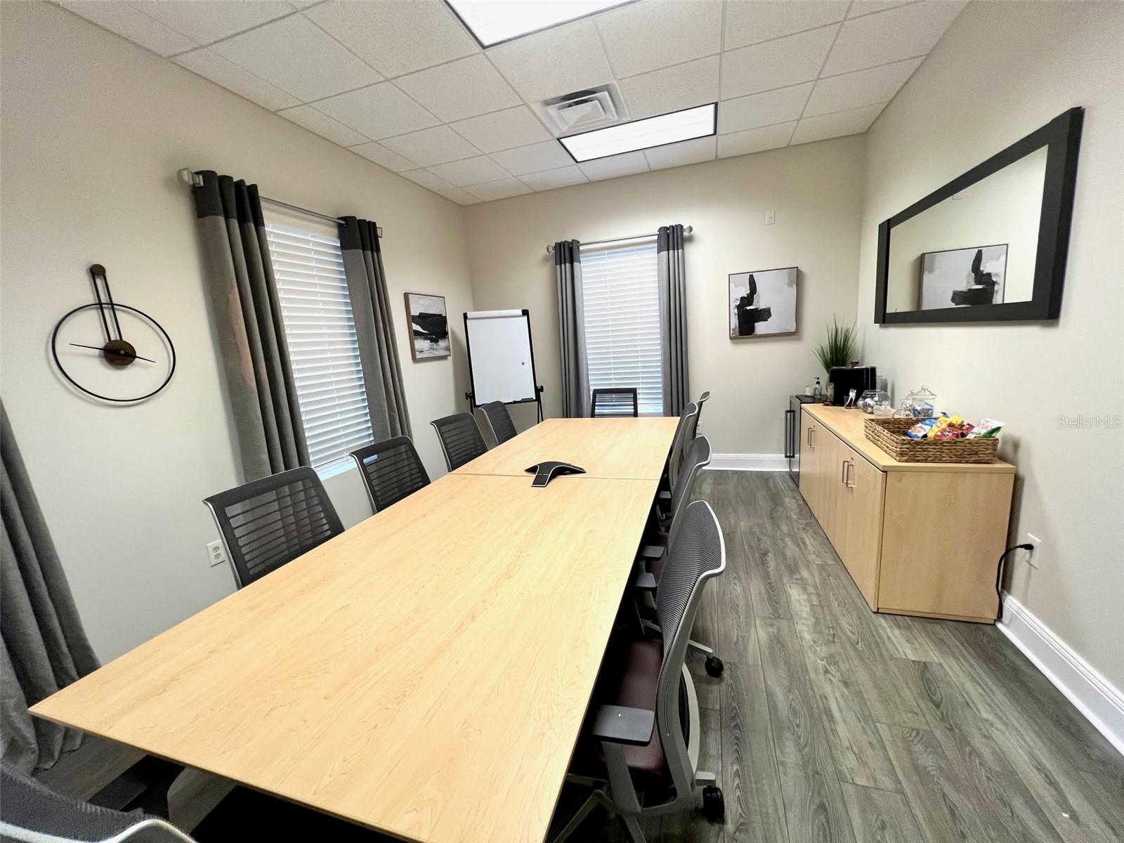 Image 21 of 30 For 1550 Cleveland Street 2