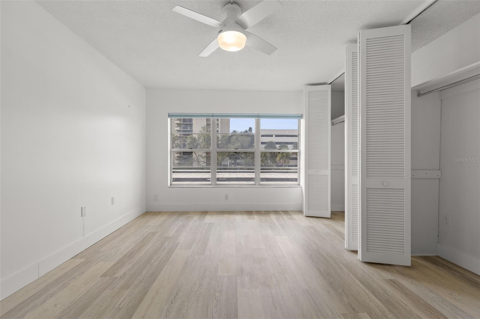 Image 19 of 42 For 2401 Bayshore Boulevard 202