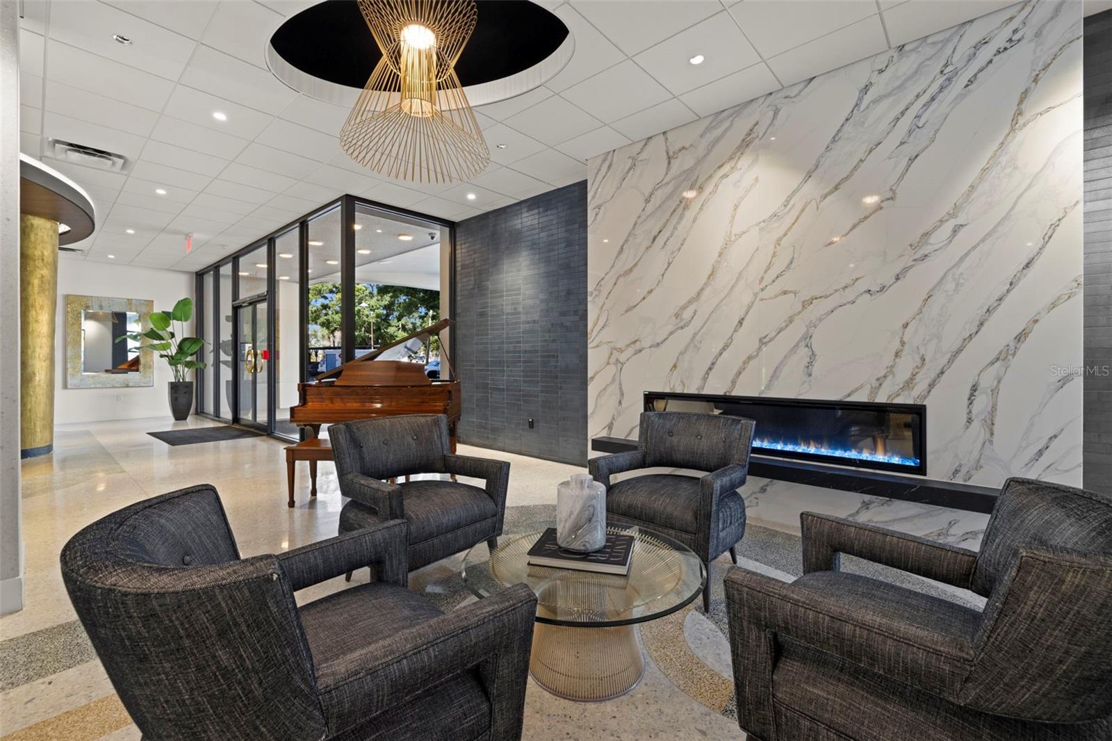 Image 6 of 42 For 2401 Bayshore Boulevard 202