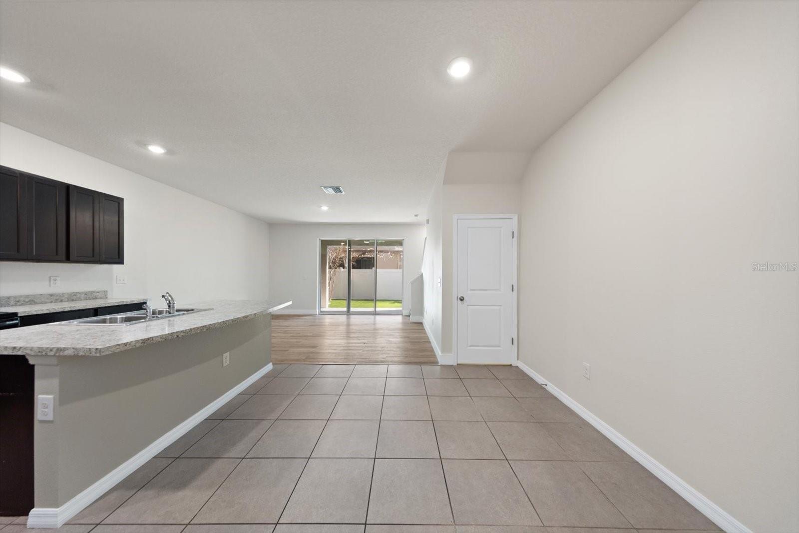 Image 6 of 33 For 424 Newmont Circle