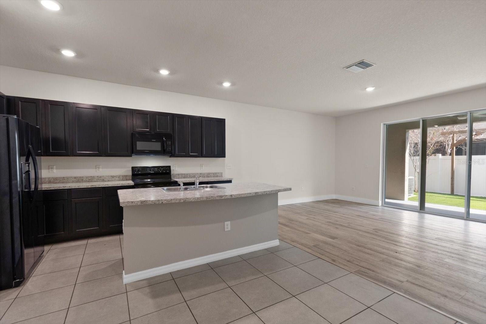 Image 9 of 33 For 424 Newmont Circle