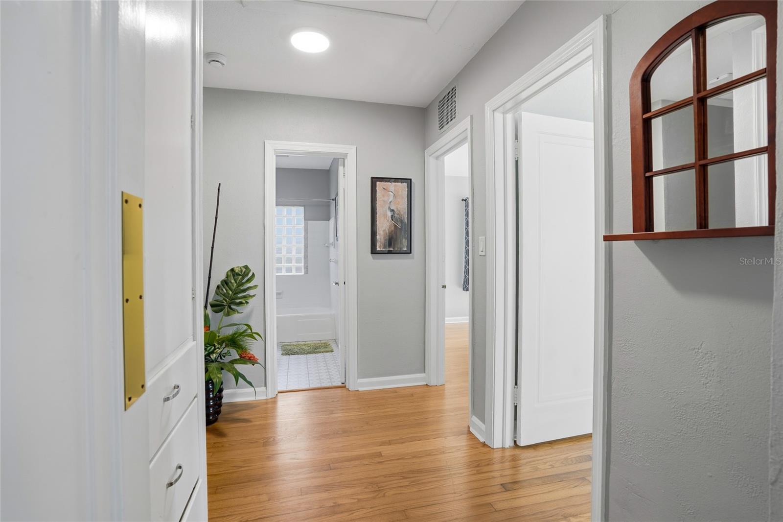 Image 21 of 52 For 511 27th Avenue N