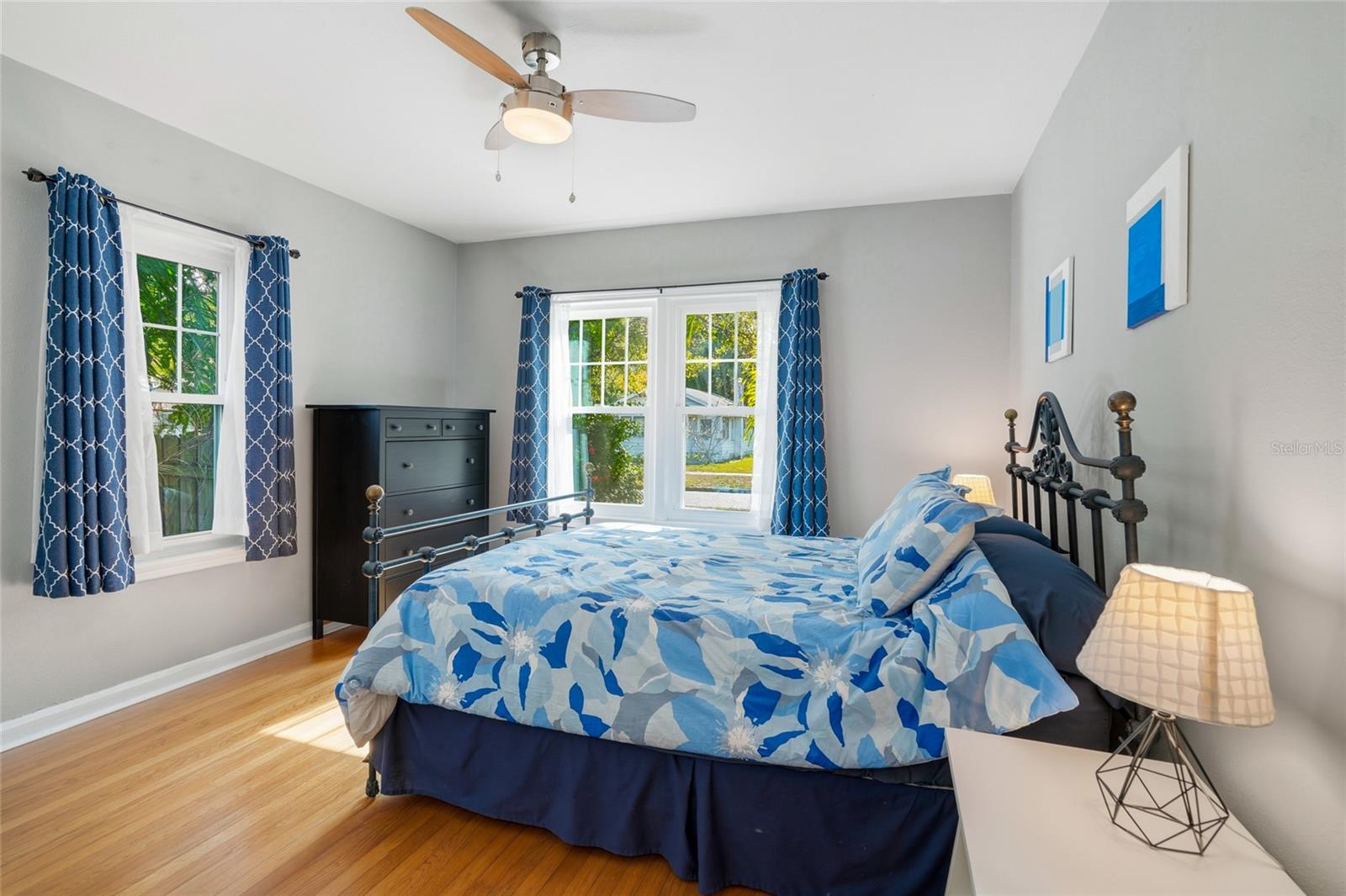 Image 22 of 52 For 511 27th Avenue N