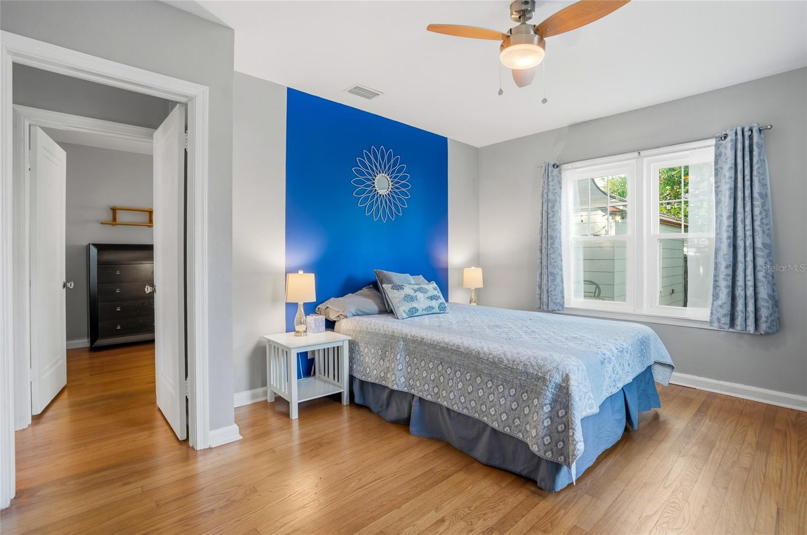 Image 27 of 52 For 511 27th Avenue N