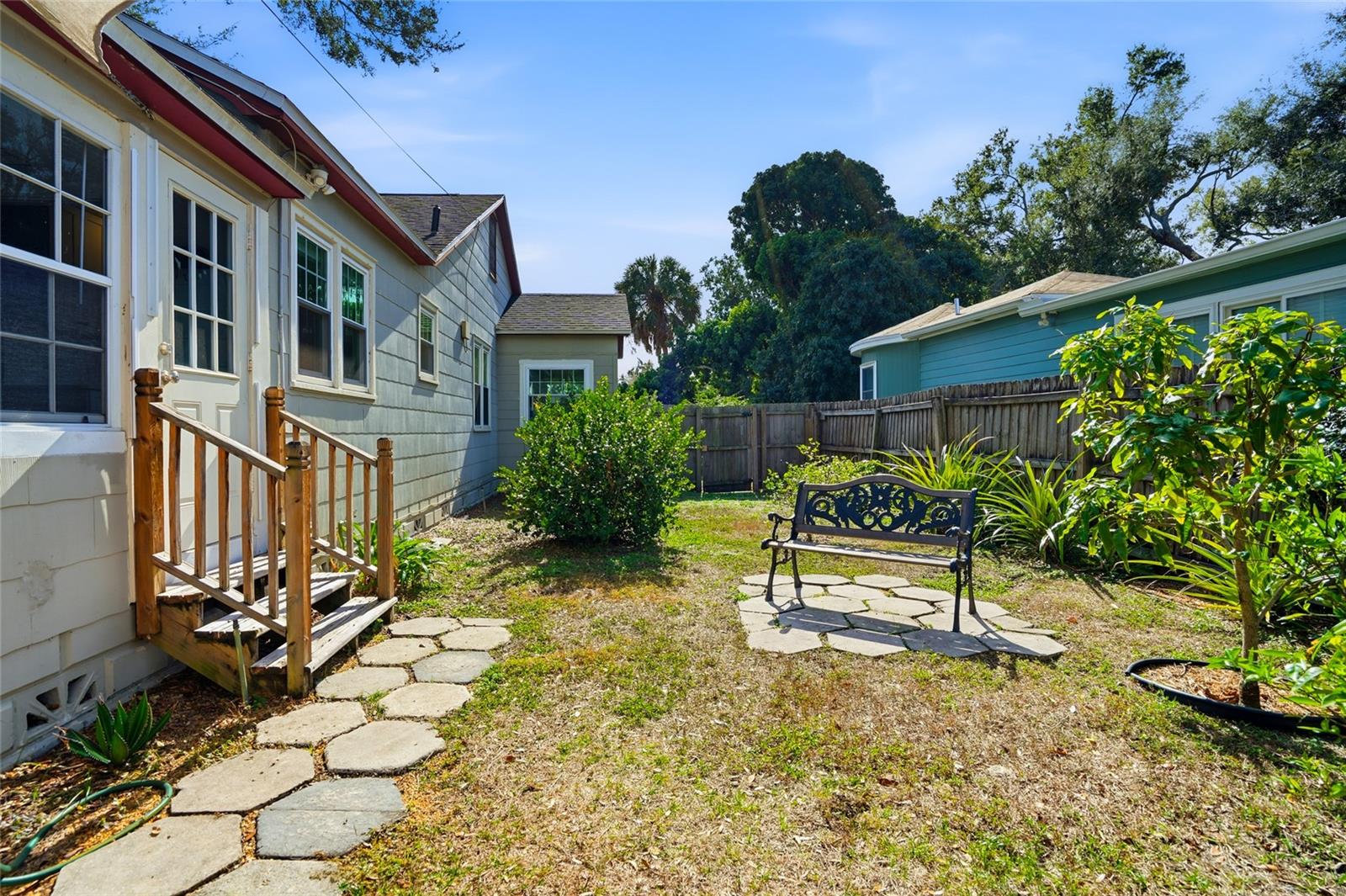 Image 39 of 52 For 511 27th Avenue N