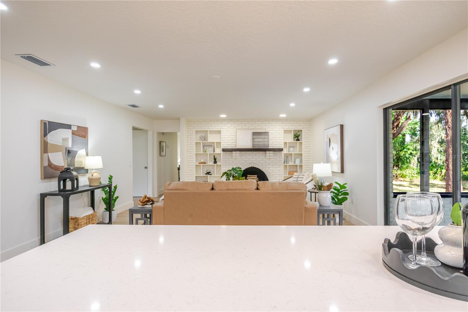 Image 14 of 63 For 2506 College Hill Drive