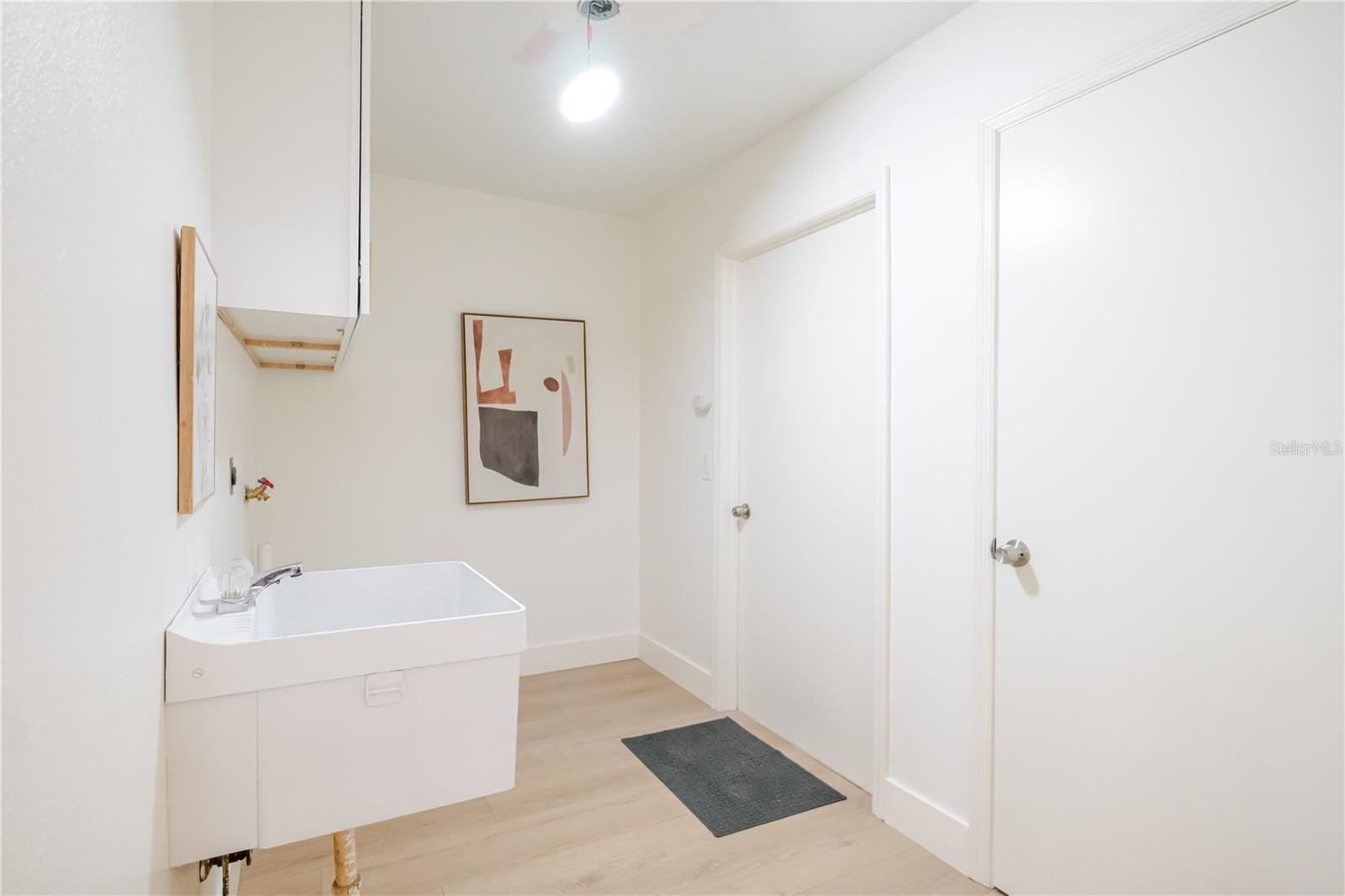 Image 41 of 63 For 2506 College Hill Drive