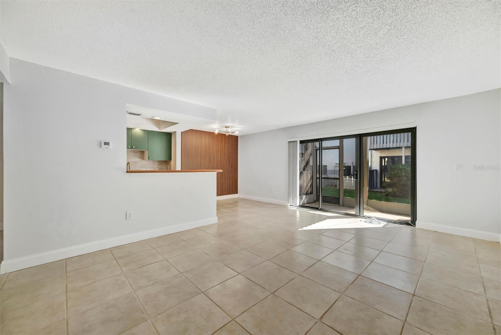 Image 16 of 36 For 776 116th Avenue N 1105