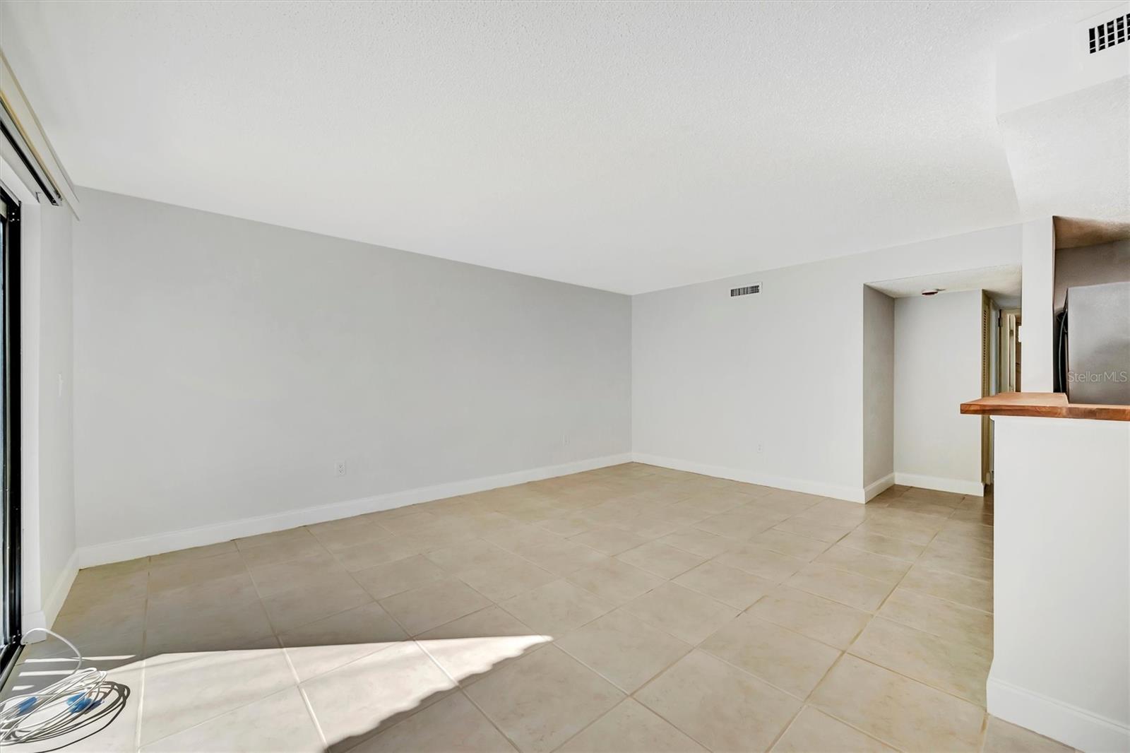 Image 18 of 36 For 776 116th Avenue N 1105