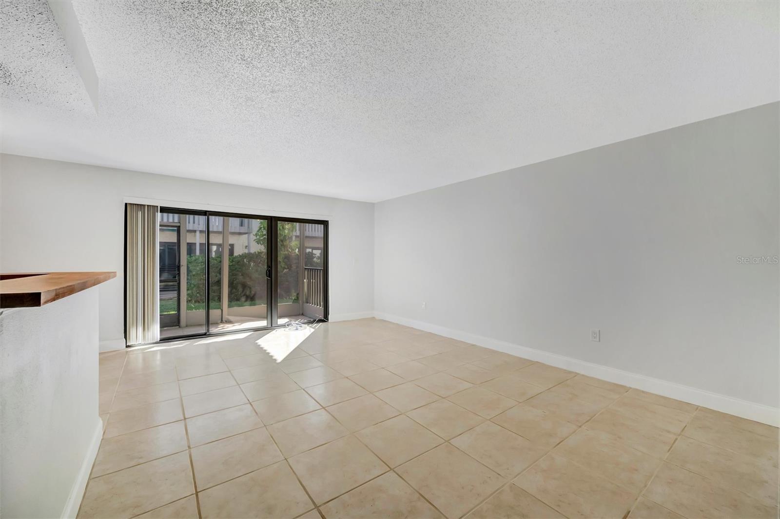 Image 19 of 36 For 776 116th Avenue N 1105