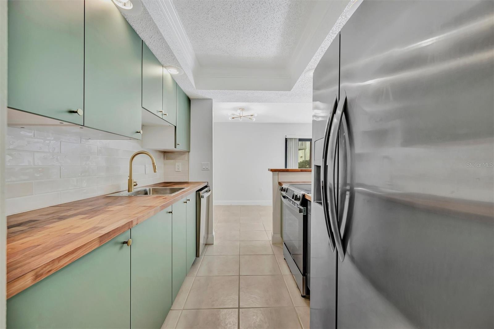 Image 3 of 36 For 776 116th Avenue N 1105