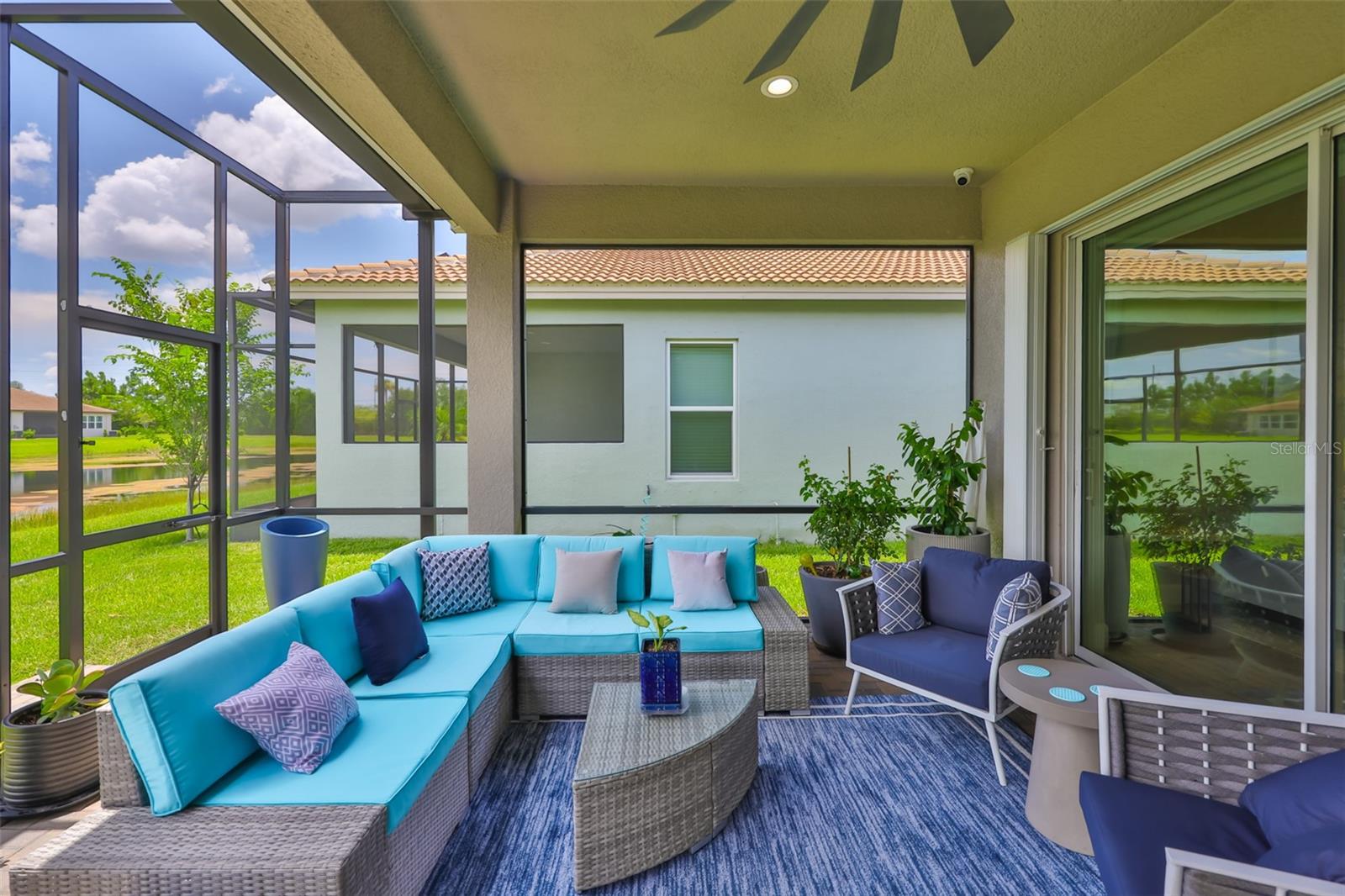 Listing photo id 26 for 4836 Sevilla Shores Drive