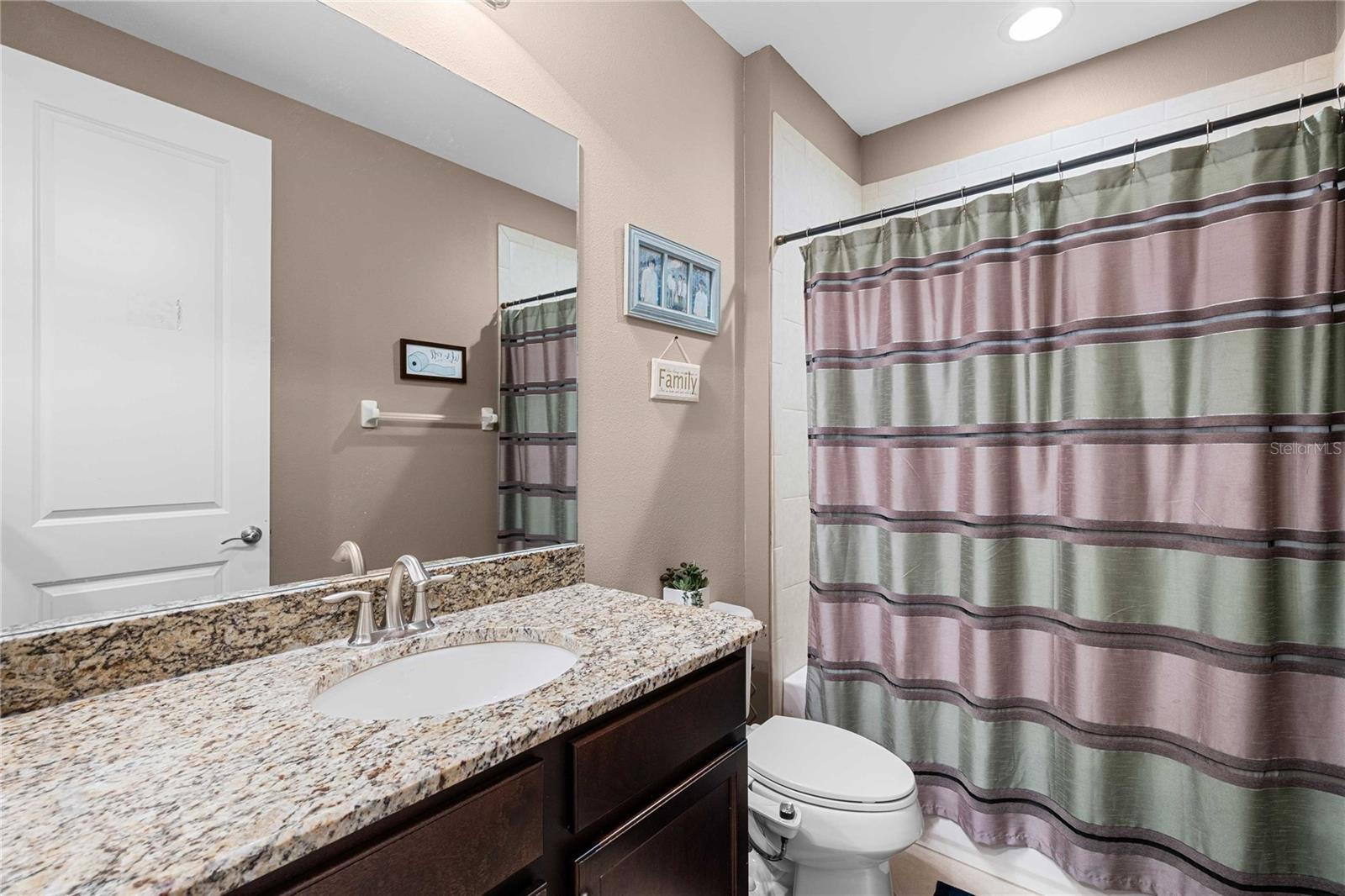 Image 49 of 76 For 2611 Coco Palm Circle