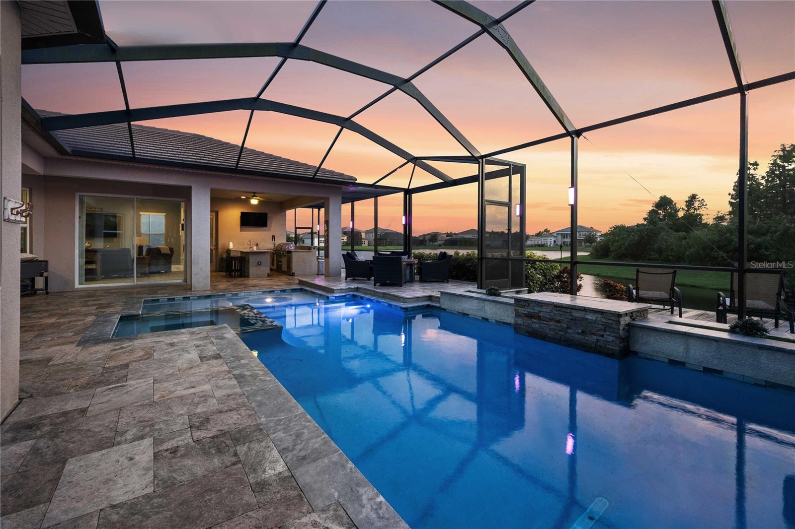 Image 5 of 76 For 2611 Coco Palm Circle