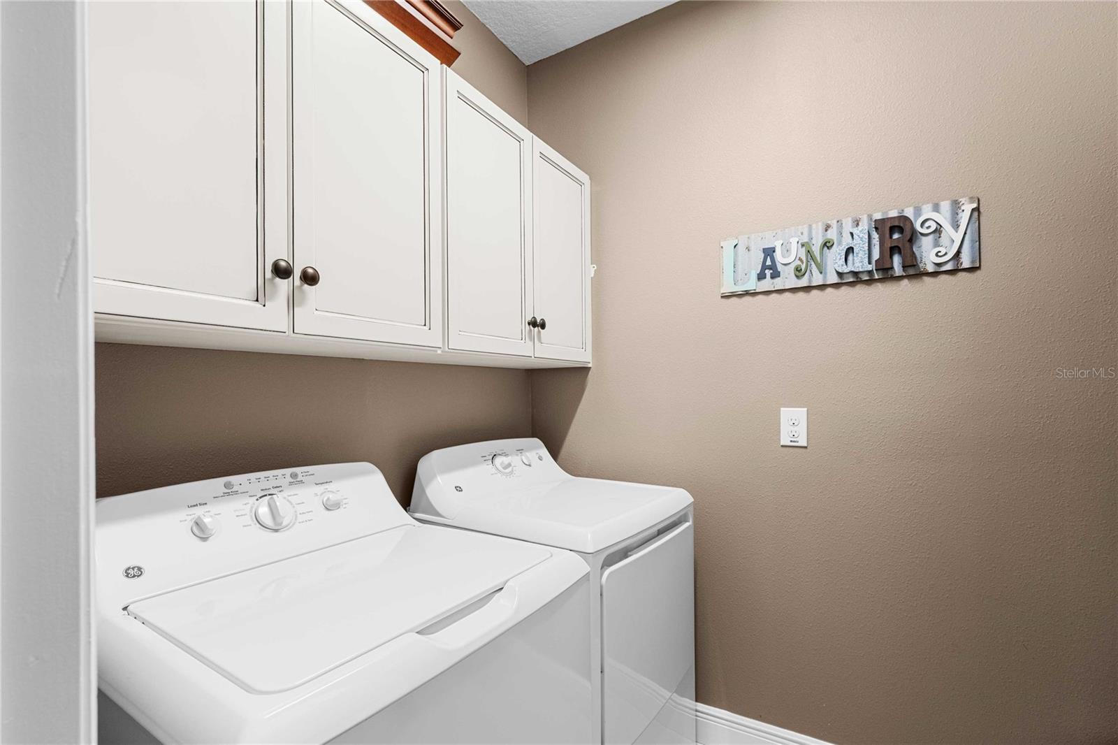 Image 58 of 76 For 2611 Coco Palm Circle