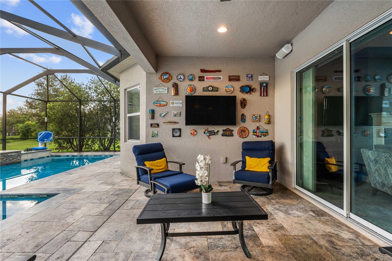 Image 60 of 76 For 2611 Coco Palm Circle