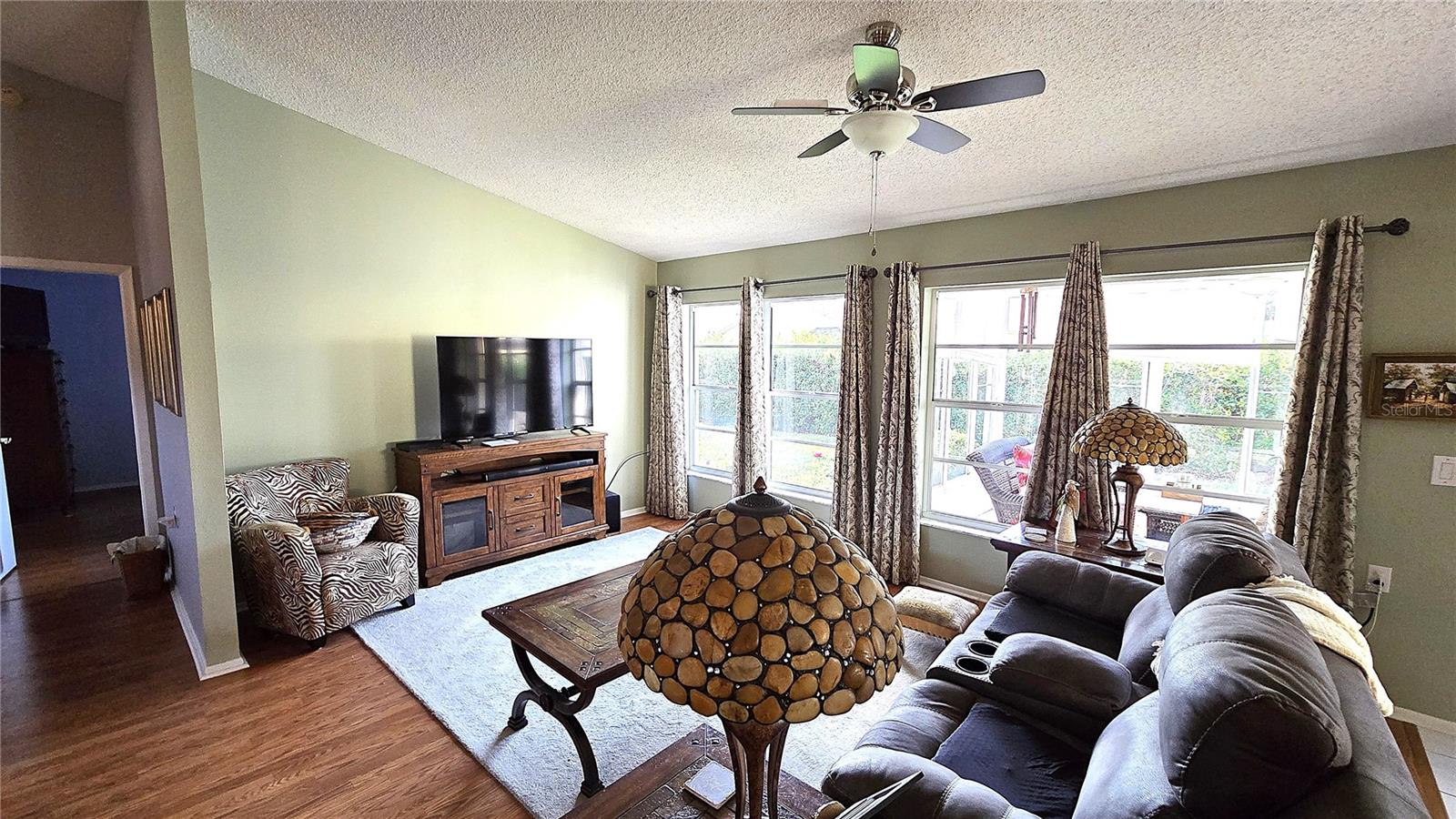 Image 11 of 42 For 6521 Pine Walk Drive