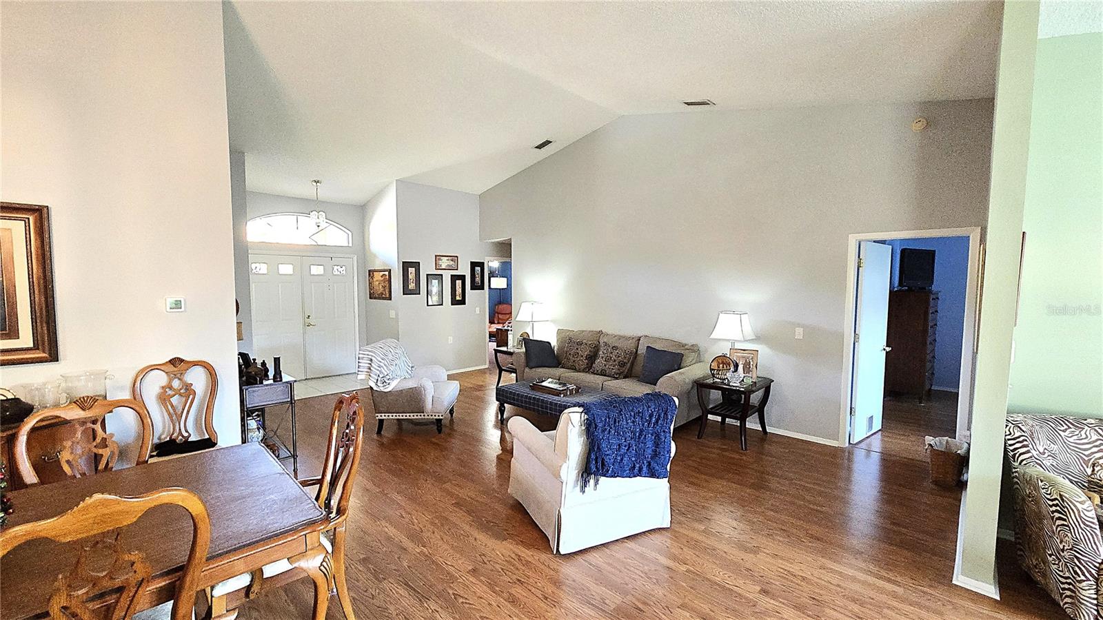 Image 6 of 42 For 6521 Pine Walk Drive