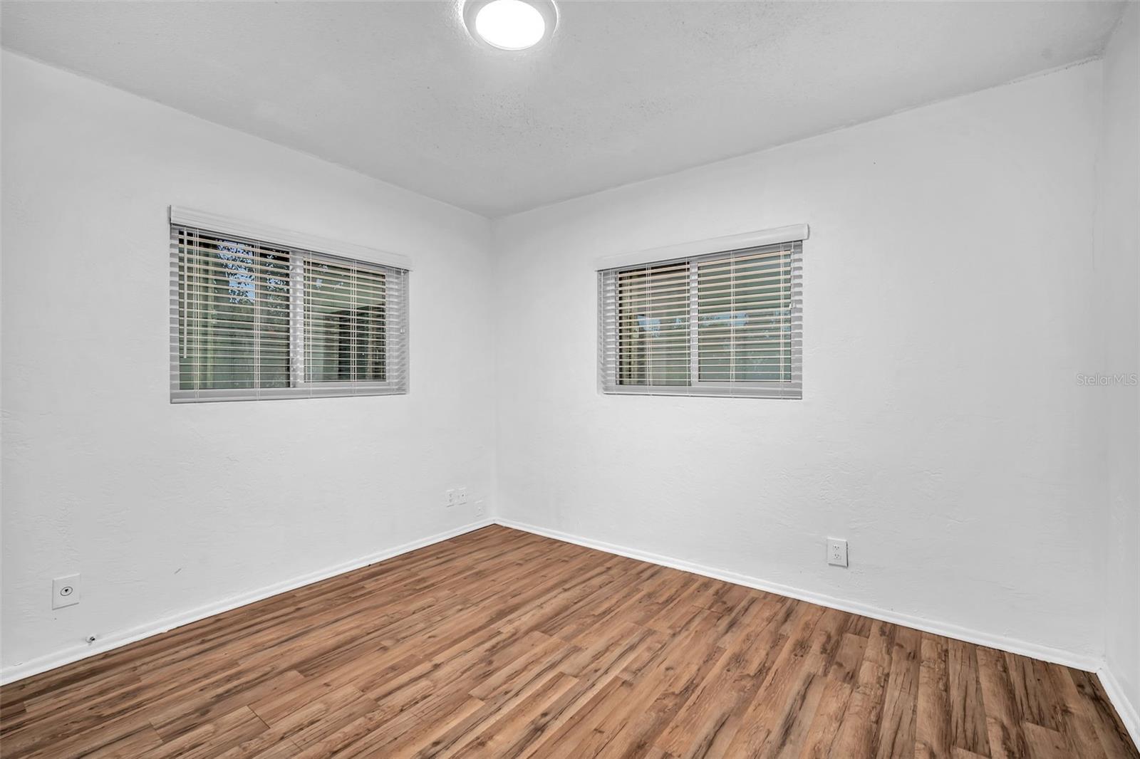 Image 16 of 32 For 7000 95th Terrace