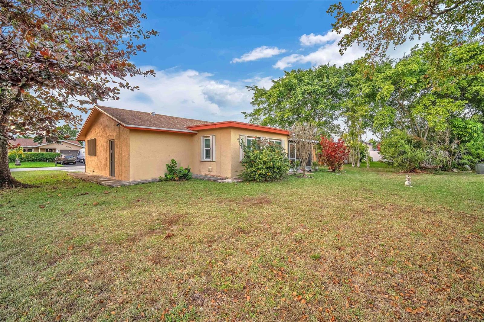 Image 21 of 32 For 7000 95th Terrace