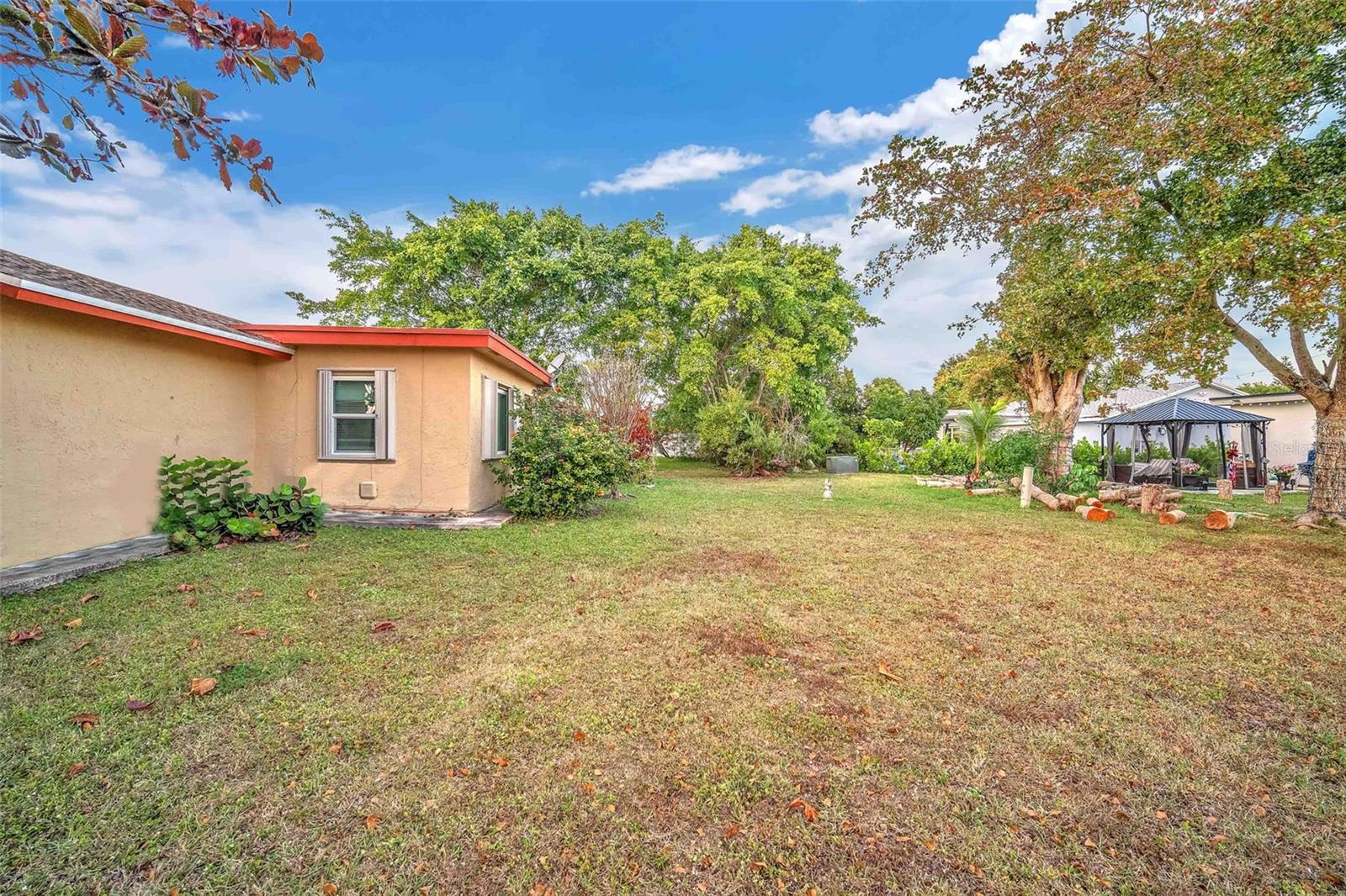 Image 22 of 32 For 7000 95th Terrace