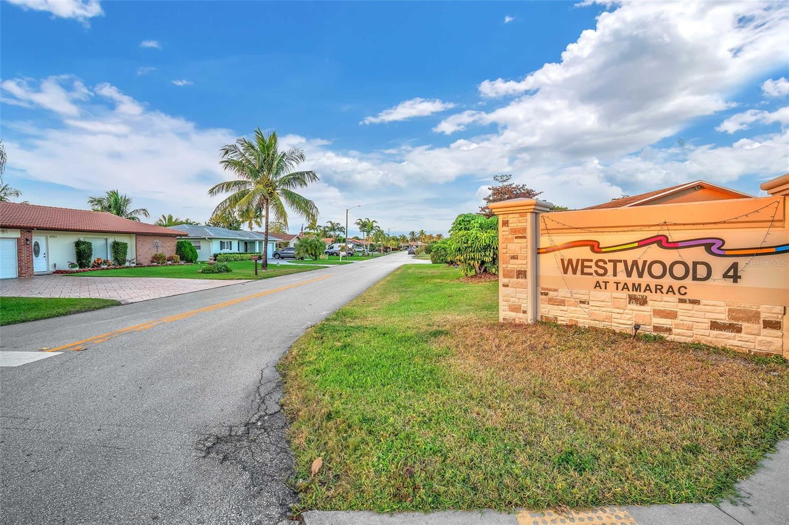 Image 23 of 32 For 7000 95th Terrace