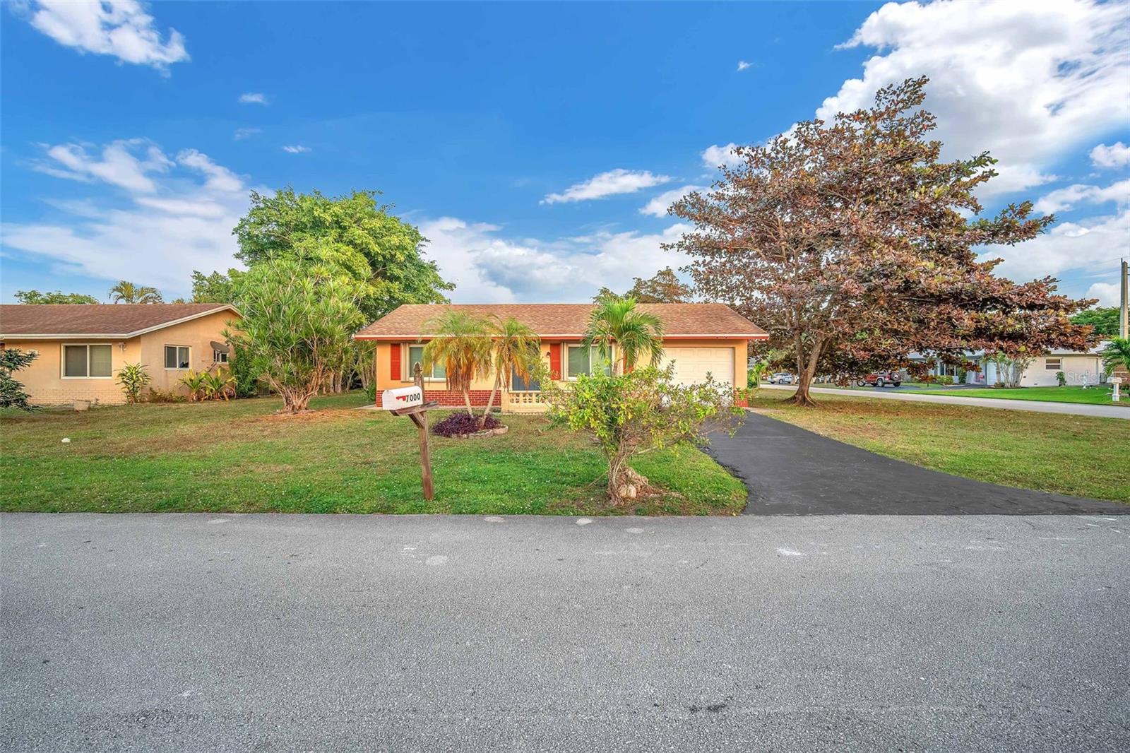 Image 26 of 32 For 7000 95th Terrace