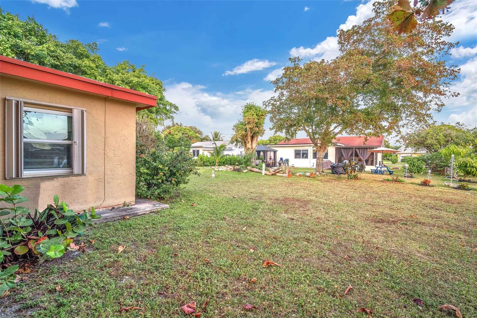 Image 29 of 32 For 7000 95th Terrace