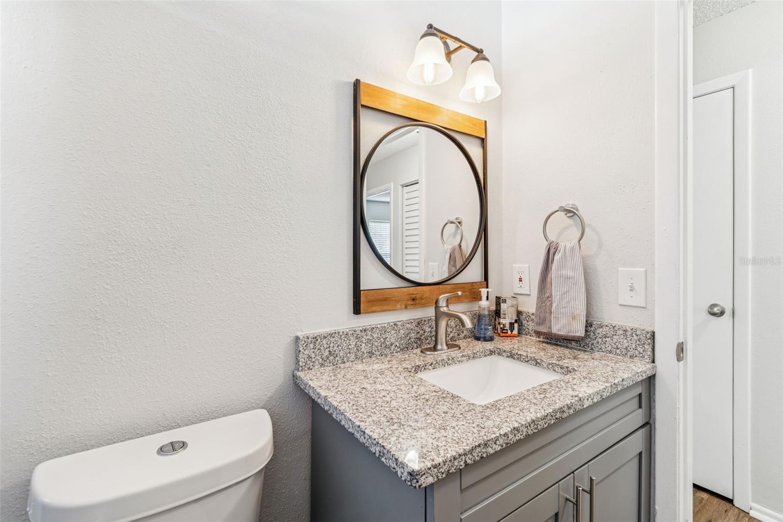 Image 15 of 27 For 2101 Cherry Street