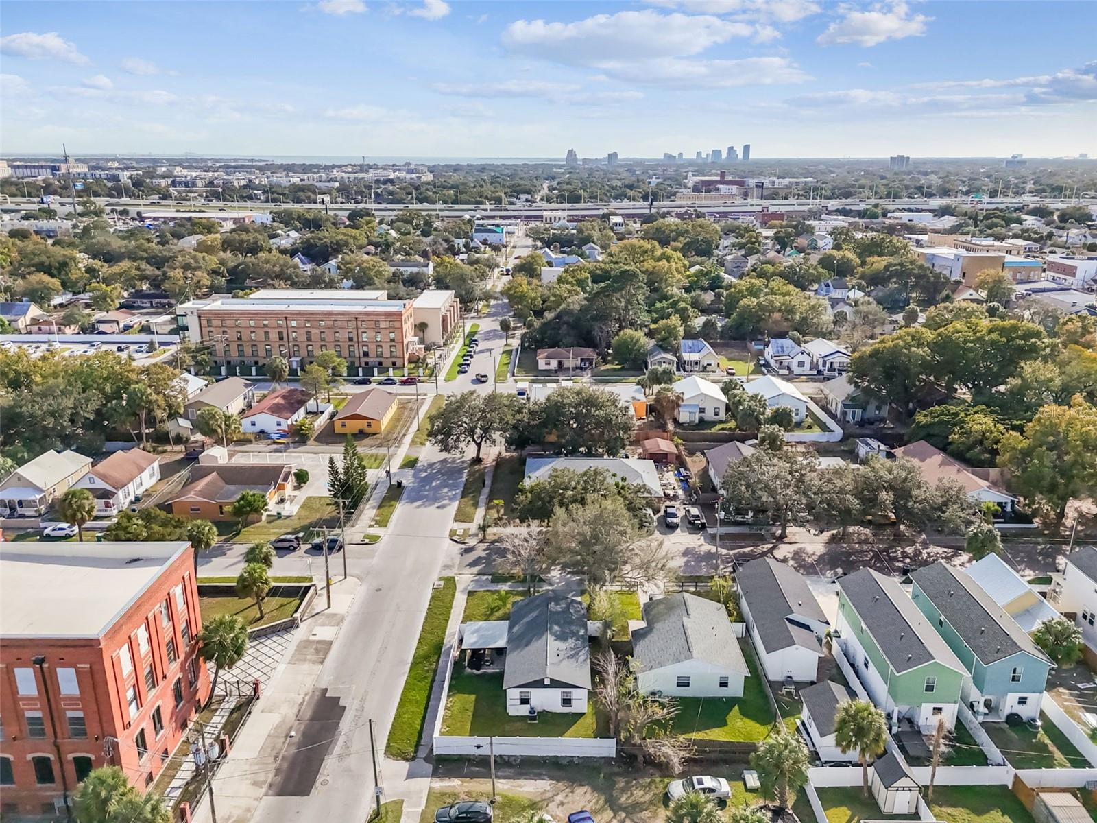 Image 23 of 27 For 2101 Cherry Street