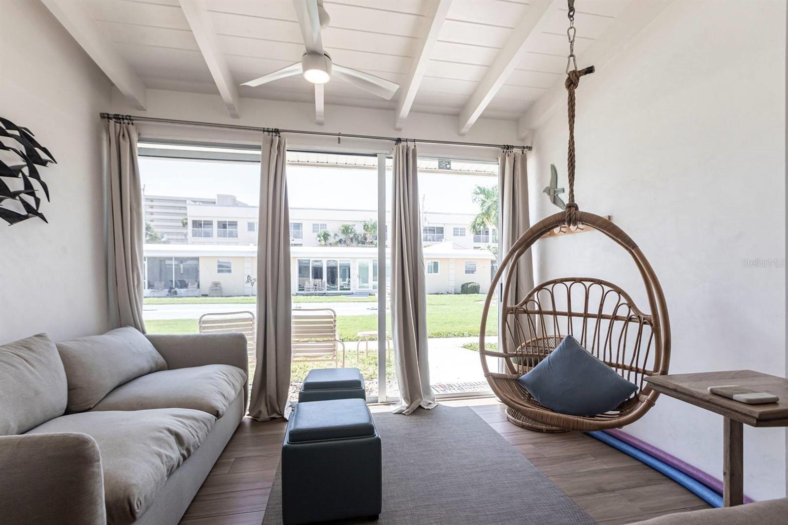 Image 4 of 20 For 6006 Midnight Pass Road 53