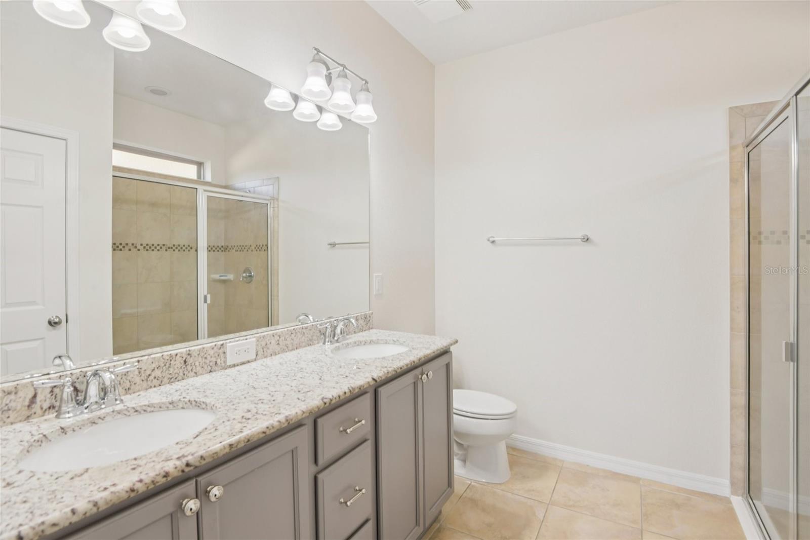 Image 20 of 41 For 5937 Sweet Birch Drive