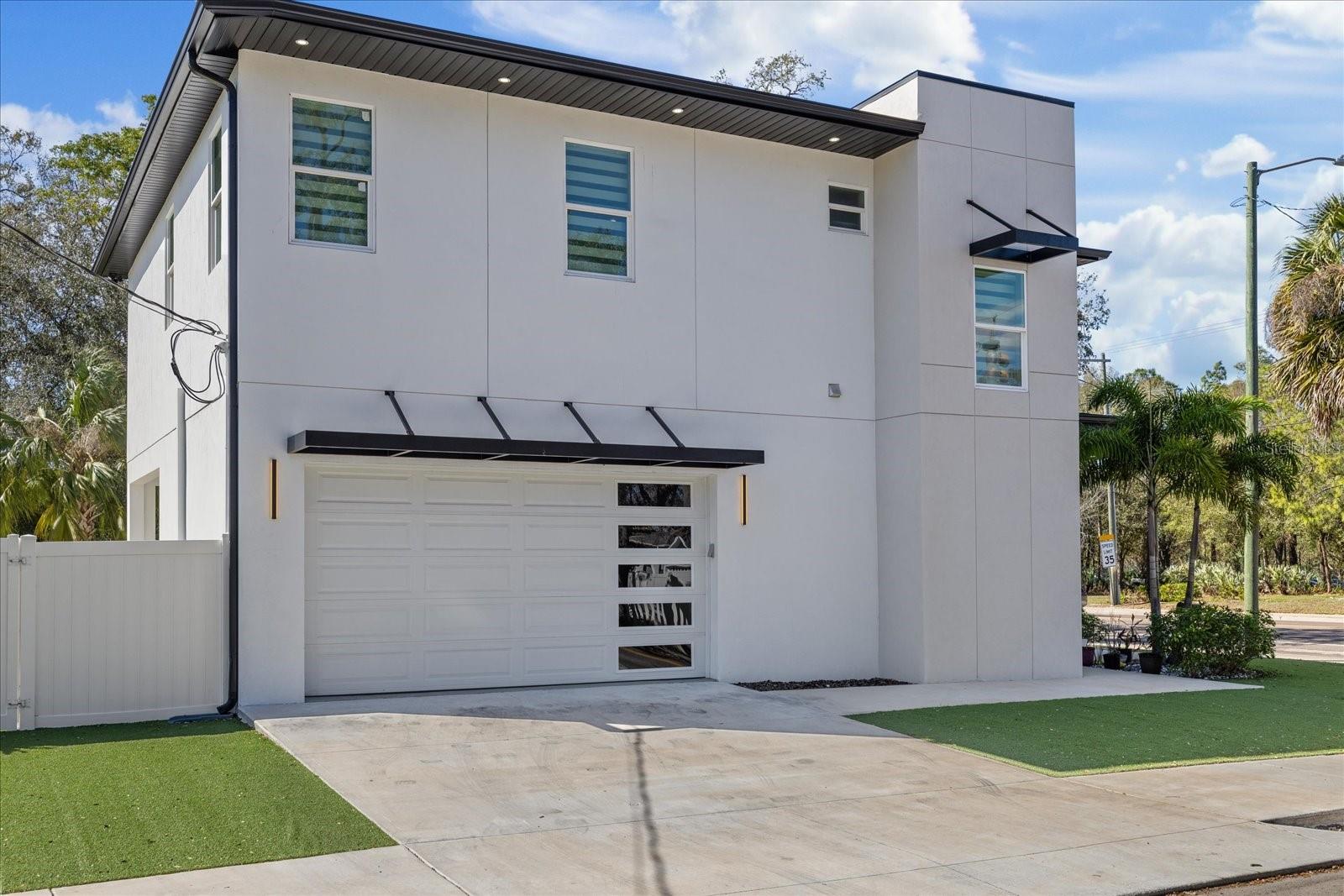 Image 3 of 67 For 902 Sligh Avenue