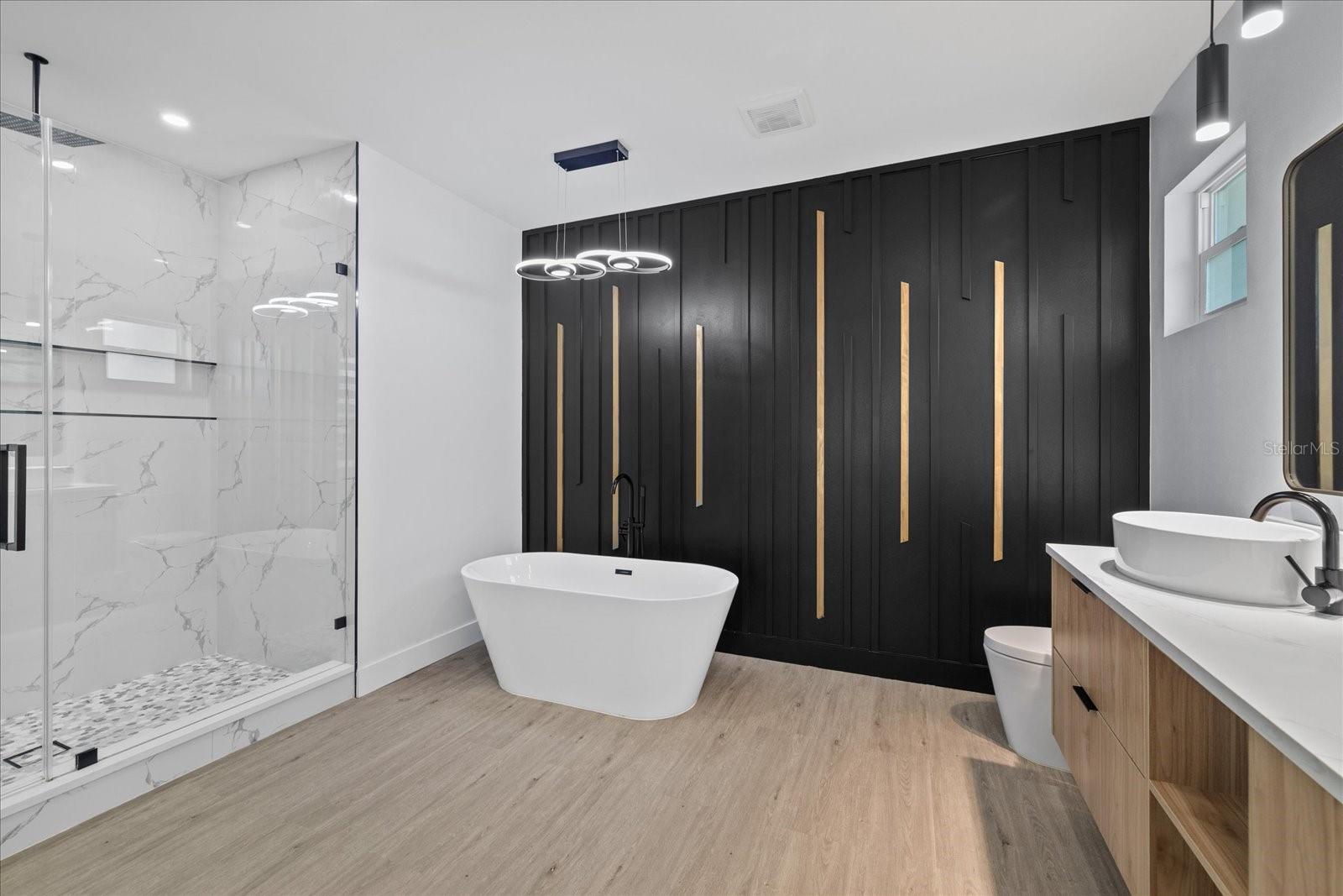 Image 38 of 67 For 902 Sligh Avenue