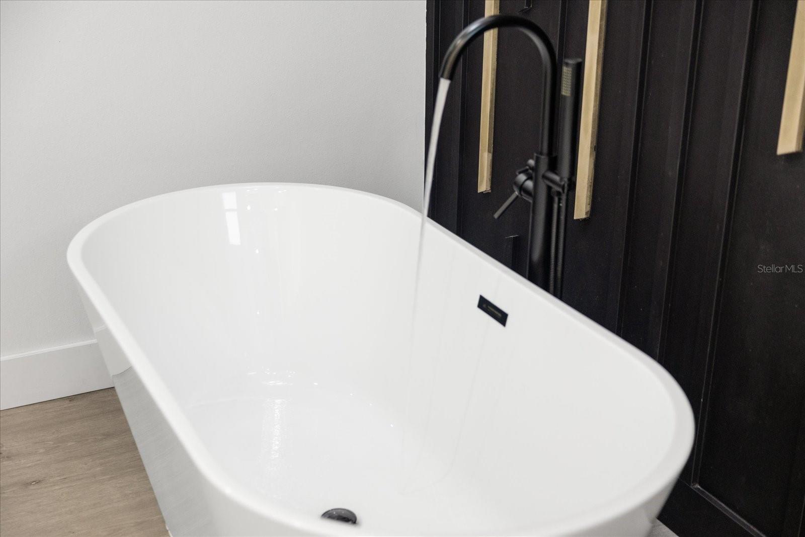 Image 44 of 67 For 902 Sligh Avenue