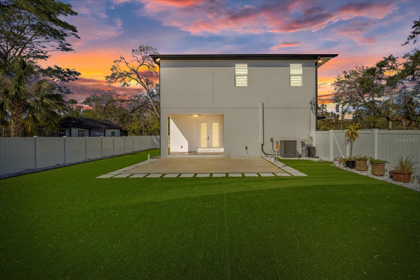 Image 52 of 67 For 902 Sligh Avenue