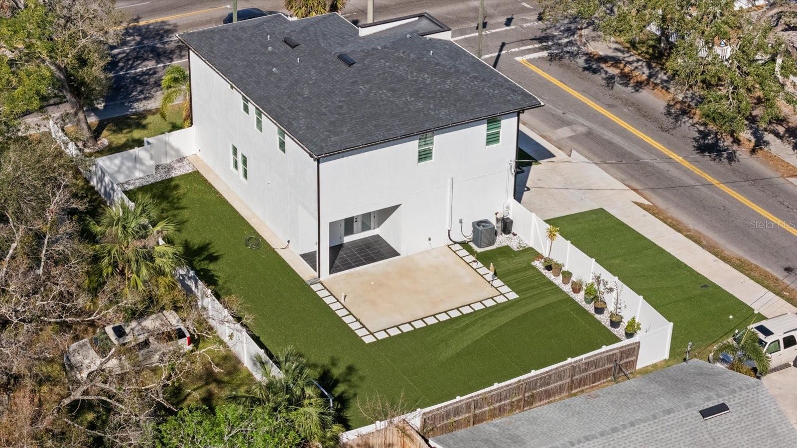 Image 58 of 67 For 902 Sligh Avenue