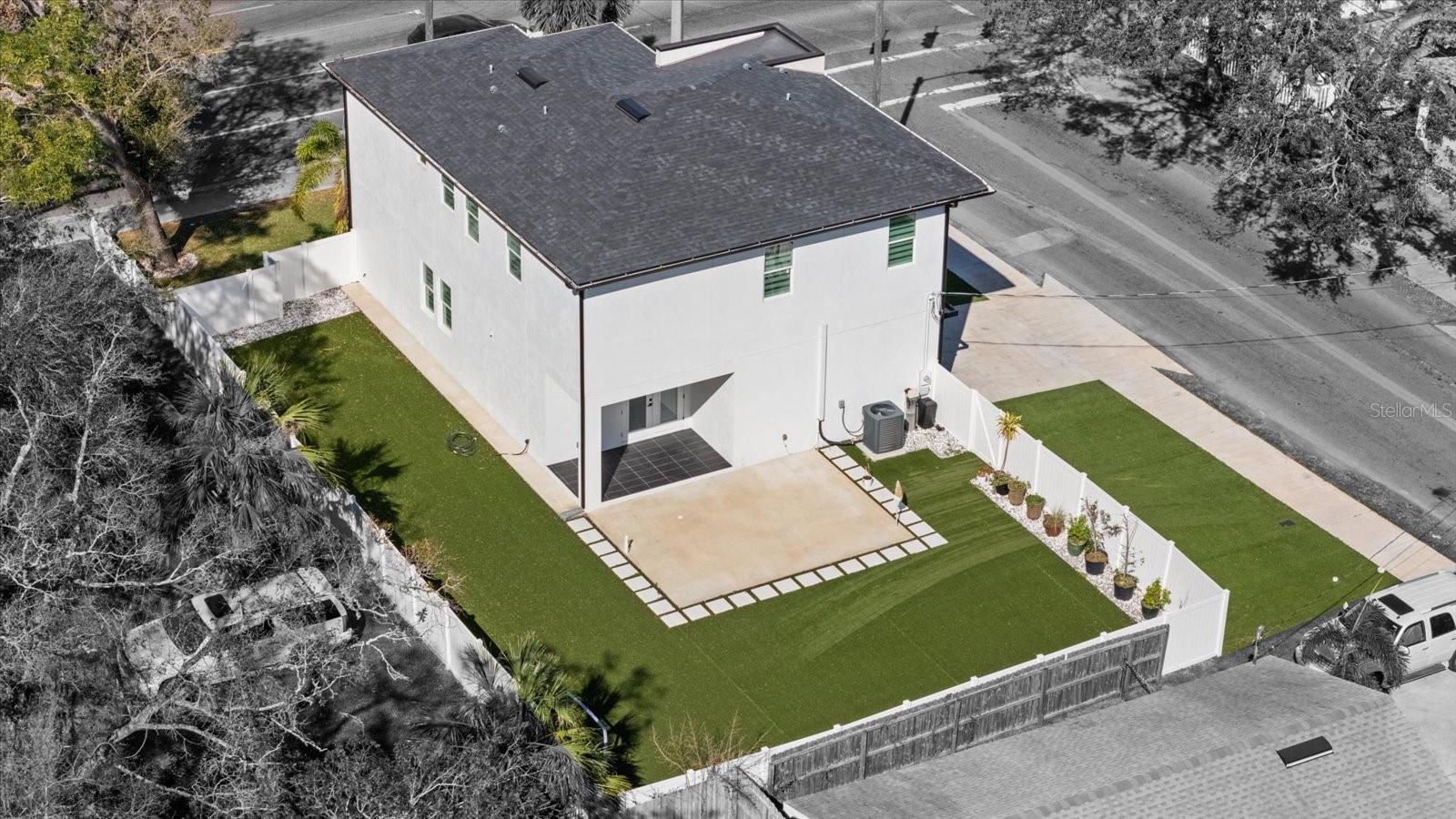 Image 59 of 67 For 902 Sligh Avenue