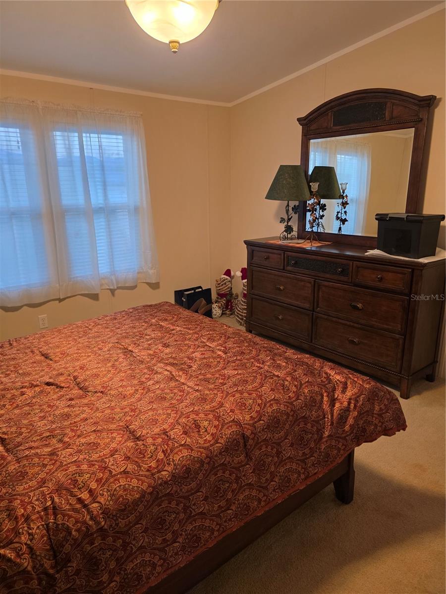 Image 11 of 17 For 918 50th Avenue W