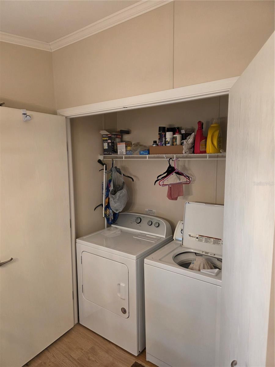 Image 6 of 17 For 918 50th Avenue W