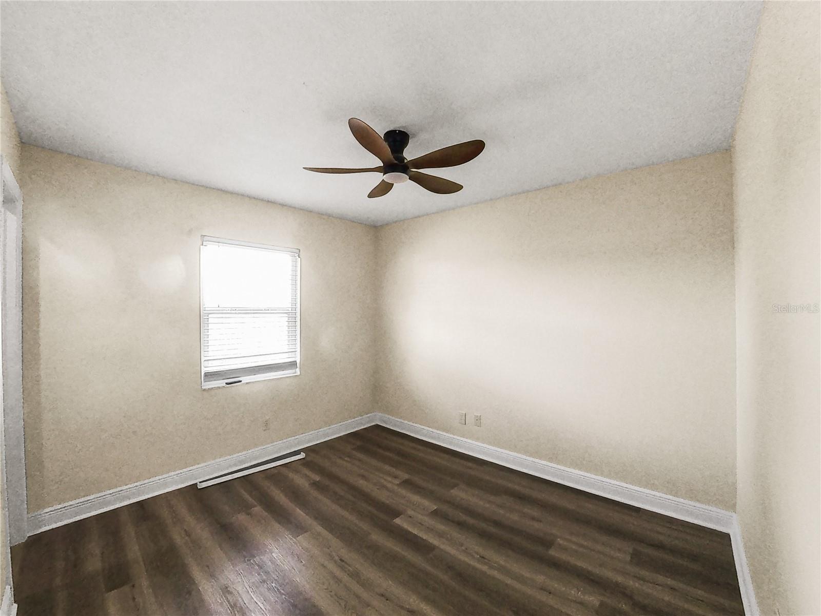 Image 14 of 43 For 8341 Paddlewheel Street